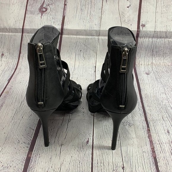 Charles by Charles David Black Elastic Strap Bonda - Picture 3 of 8